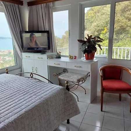Apartman Baso Hilltop Argászi