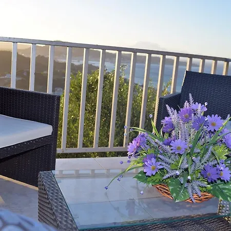 Baso Hilltop Apartment *