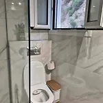 דירה Baso Hilltop ארגאסי