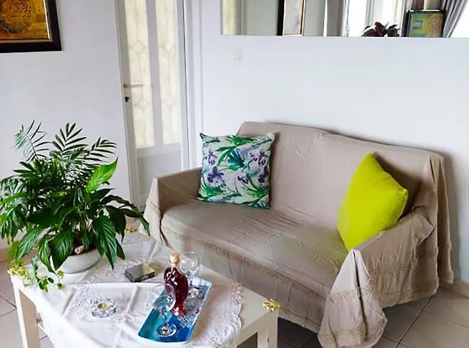 Baso Hilltop Apartamento Argassi