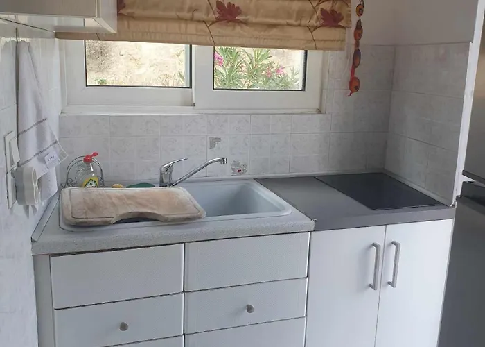 Baso Hilltop * Argassi