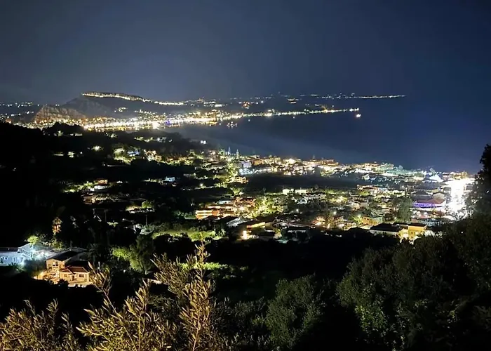 Baso Hilltop Apartamento Argassi