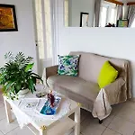 Baso Hilltop Appartement Argassi